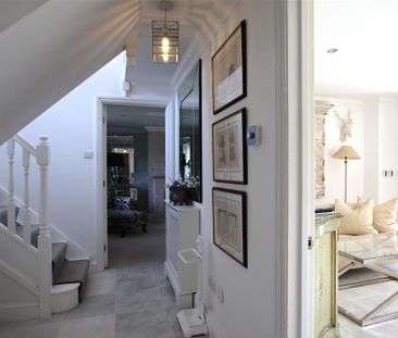 2 bedroom end of terrace house to rent - Photo 4
