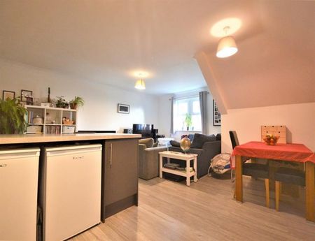 2 Bedroom Apartment To Let - Photo 2