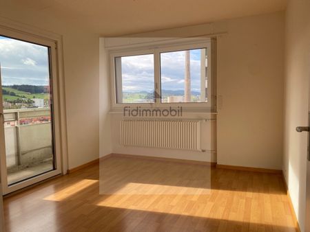 3-room apartment on the 7th floor - Photo 2