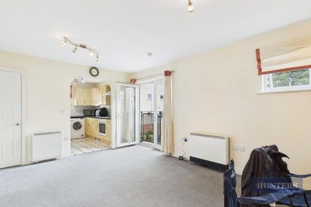 1 bedroom in a house share to rent - Photo 3