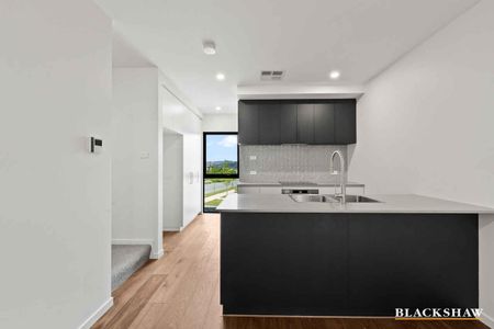 A Home That Thinks Ahead - Photo 3