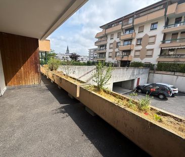 Location Appartement 64m² - Photo 3