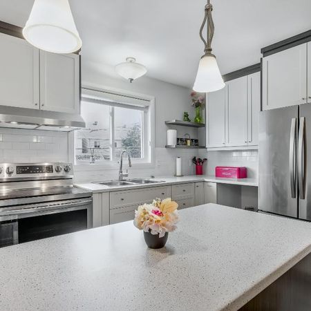 Grand condo 5 ½ à Chambly, entièrement rénové, 2 stationnements - Photo 4