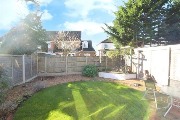 4 bedroom detached house to rent - Photo 1