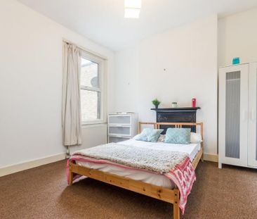 4 bedroom maisonette to rent - Photo 4