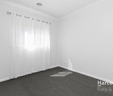 Comfortable Family Home - Photo 3