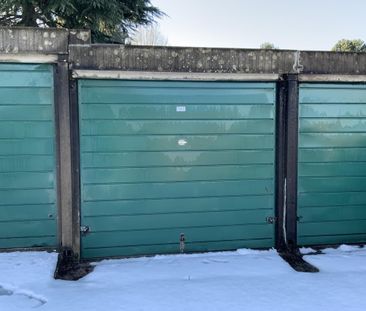 Lakeside Walk, Erdington - Photo 6