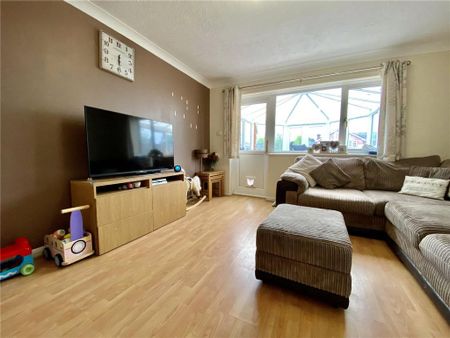 2 bedroom terraced house to rent - Photo 3