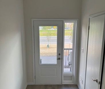 For Lease - 118 Matawin Lane, Richmond Hill, Ontario - Photo 5