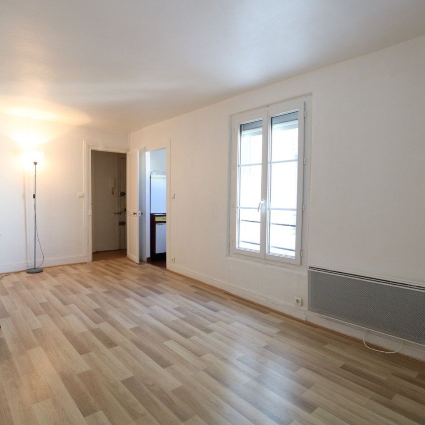 Appartement Orléans 1 pièce(s) 25 m2 - Photo 1