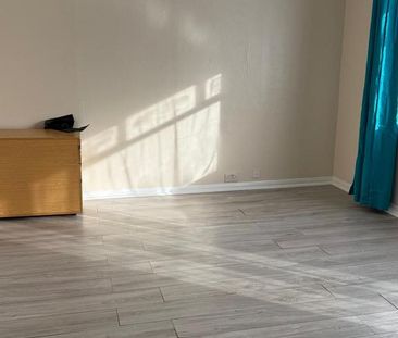 4 bedroom terraced house to rent - Photo 2