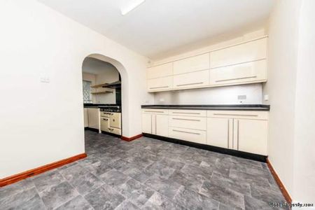 3 bedroom property to rent in Leeds - Photo 3