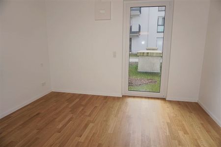 Moderne Erdgeschosswohnung mit Einbauküche und Terrasse! Mit direktem Blick auf die Mosel - Foto 2