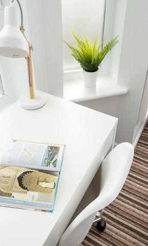 House share to rent - Photo 2