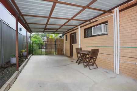 FURNISHED ONE BEDROOM IN ASHMORE INCLUDING INTERNET & FOXTEL - Photo 5