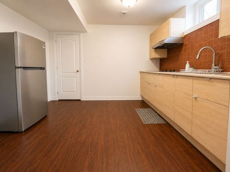 For Lease - 13 Aurora Heights Drive Unit# Basement, Aurora, Ontario - Photo 2