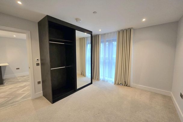 Cockfosters Road, BARNET - Photo 1