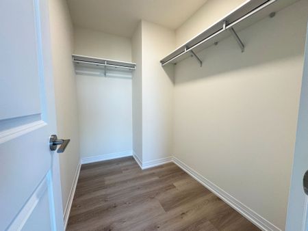 For Lease - 15 Watergarden Drive Unit# 2701, Mississauga, Ontario - Photo 2