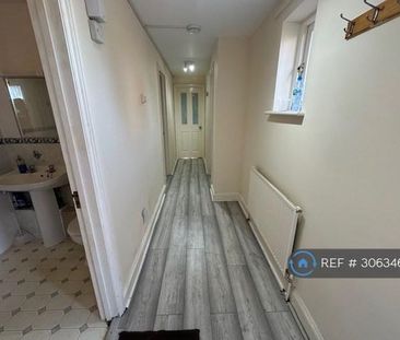 1 bedroom flat to rent - Photo 6