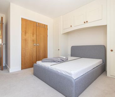 2 bedroom penthouse to rent - Photo 6