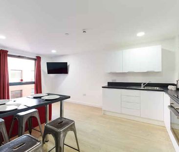 Ensuite Bronze - Photo 5