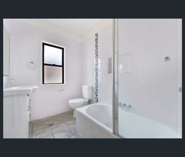 17 Ethel Street, Newtown, Qld 4350 - Photo 1