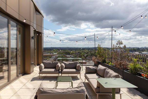 Studio to rent - Photo 1