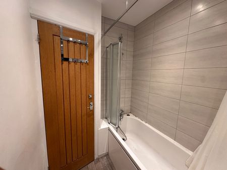 Room in a Shared House, Stanford Road, LU2 - Photo 2