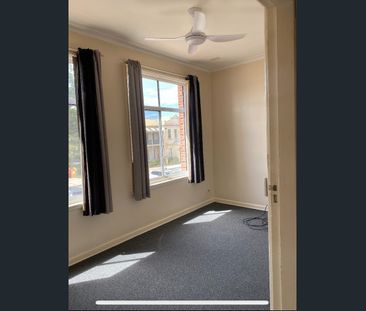 Cozy and Convenient - Photo 3