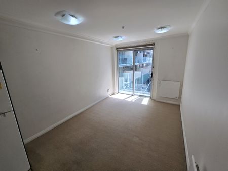 2 Bedroom Te Aro - Photo 3