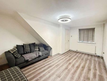 Davis Avenue, Bryncethin, Bridgend, CF32 - Photo 3