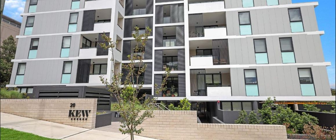 Stunning Modern One Bedroom 600m Walk to Gordon Station - Photo 1