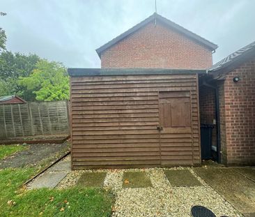 3 bedroom semi-detached house to rent - Photo 2
