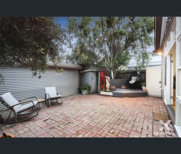 34 Chirnside Street, Kingsville, Vic 3012 - Photo 2