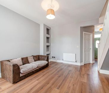 4 bedroom terraced house to rent - Photo 2