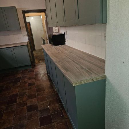 1 bedroom in a house share to rent - Photo 5