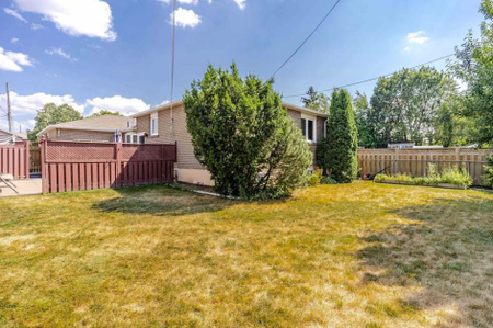 For Lease - 49 Athlone Avenue, Brampton, Ontario - Photo 4