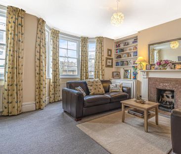 3 bedroom flat to rent - Photo 1