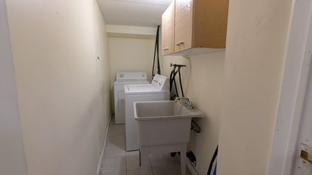 For Lease - 377 Centre Street Unit# Bsmt, Richmond Hill, Ontario - Photo 4