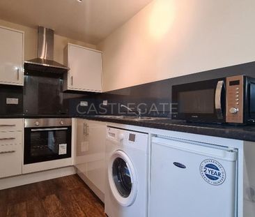 1 bedroom flat to rent - Photo 6