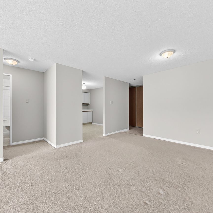 For Lease - 35 Green Valley Drive Unit# 1002, Kitchener, Ontario - Photo 1