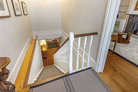 A truly unique split level maisonette situated in one of Richmond Hill's most sought after developments - Photo 4