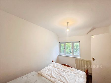 2 bedroom maisonette to rent Gospel Lane, Hall Green, Birmingham, West Midlands, B27 - Photo 4