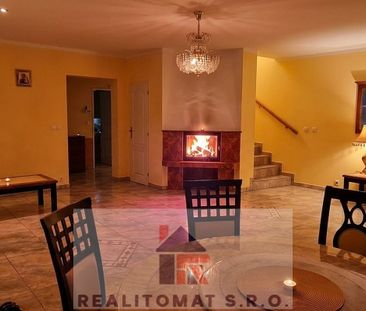 Pronájem domu 160 m² s pozemkem 946 m² - Photo 2