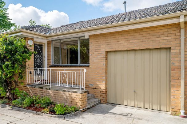 Unit 2/385 Elgar Road, Mont Albert. - Photo 1