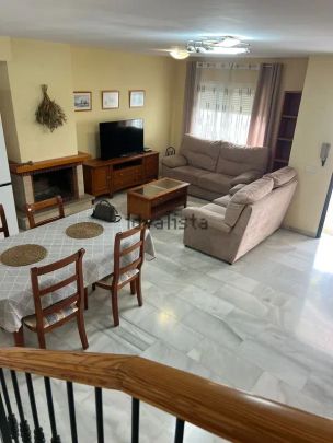 Alquiler de chalet adosado en Calle Topacio, 7 - Photo 1