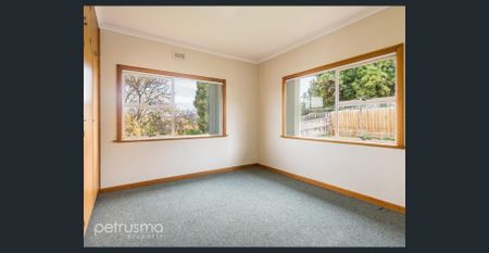 Spacious Family home - Photo 2