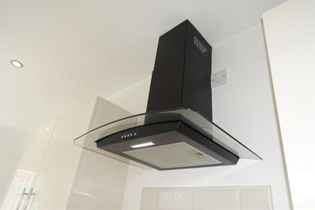 2 bedroom House To Let - Photo 5