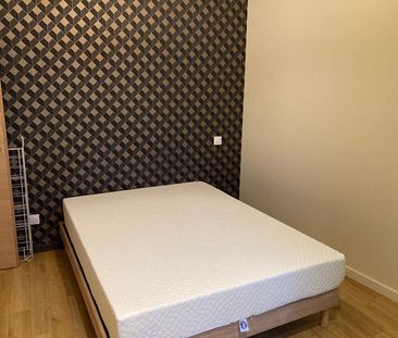 Location Appartement 1 pièce 40m² BESANCON 25000 - Photo 4