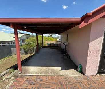 Stunning Character Qlder with City Views + the option of Home Offic... - Photo 3